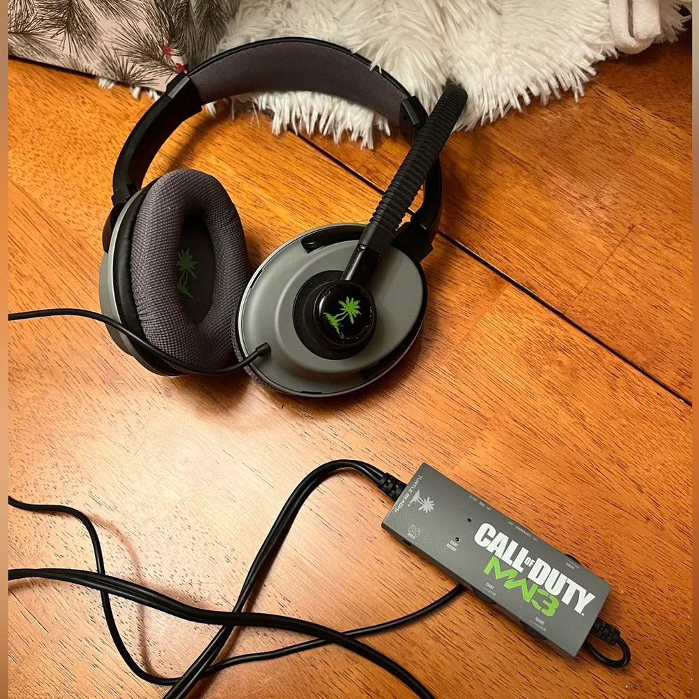 Turtle Beach Call of Duty Modern Warfare 3 MW3 Headset Model